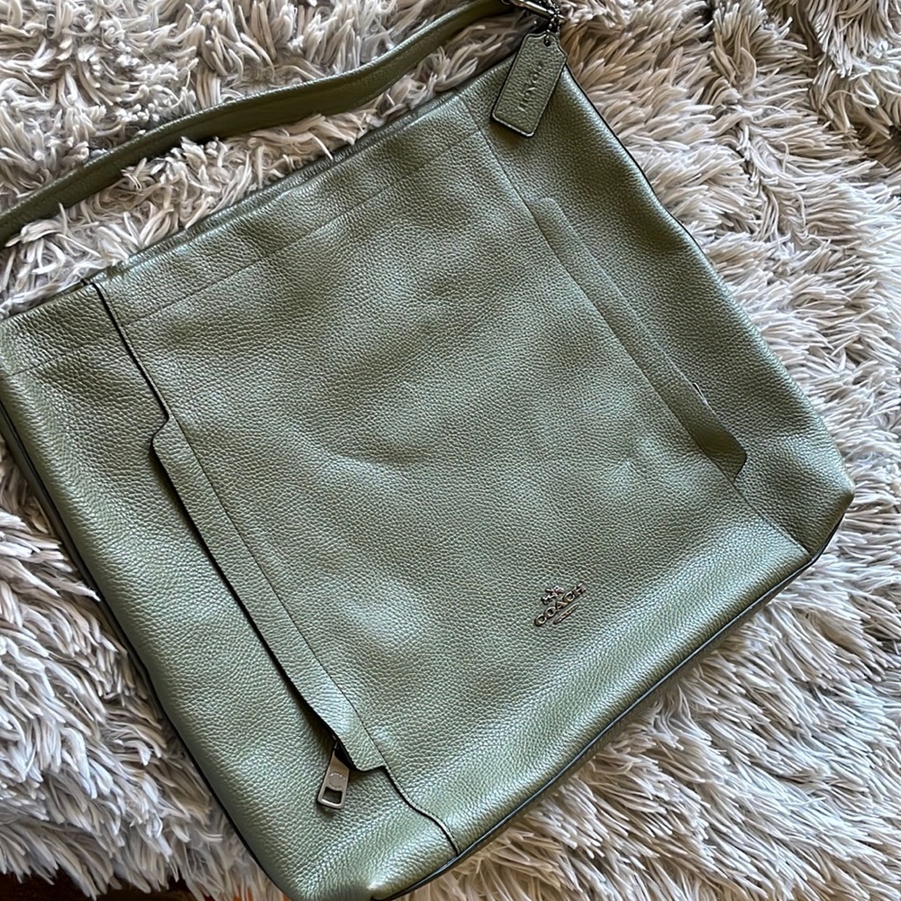 Great condition coach bag.